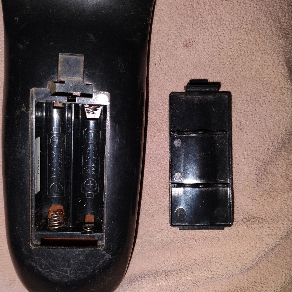 Phillips Magnavox Remote Control - Picture 3 of 3